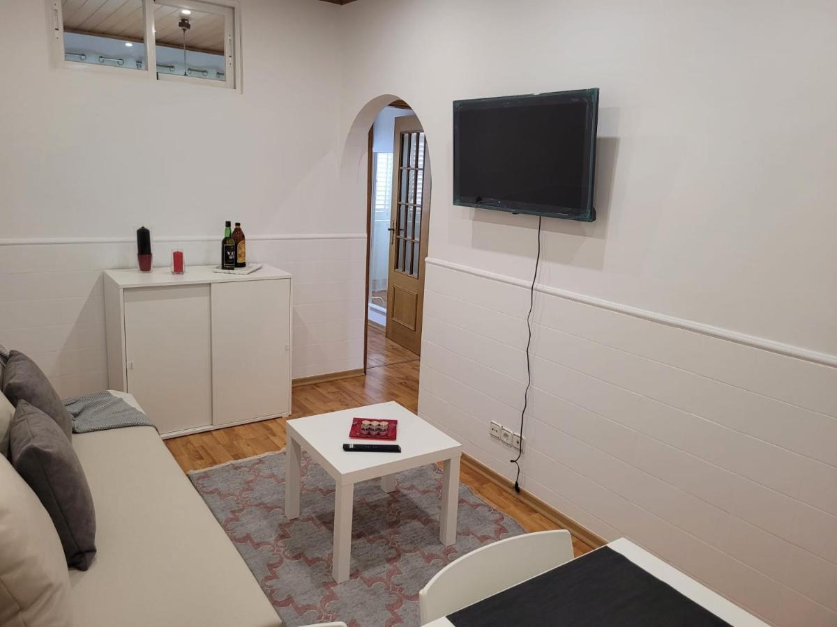 Alojamento Batista Apartment Lisbon Exterior photo